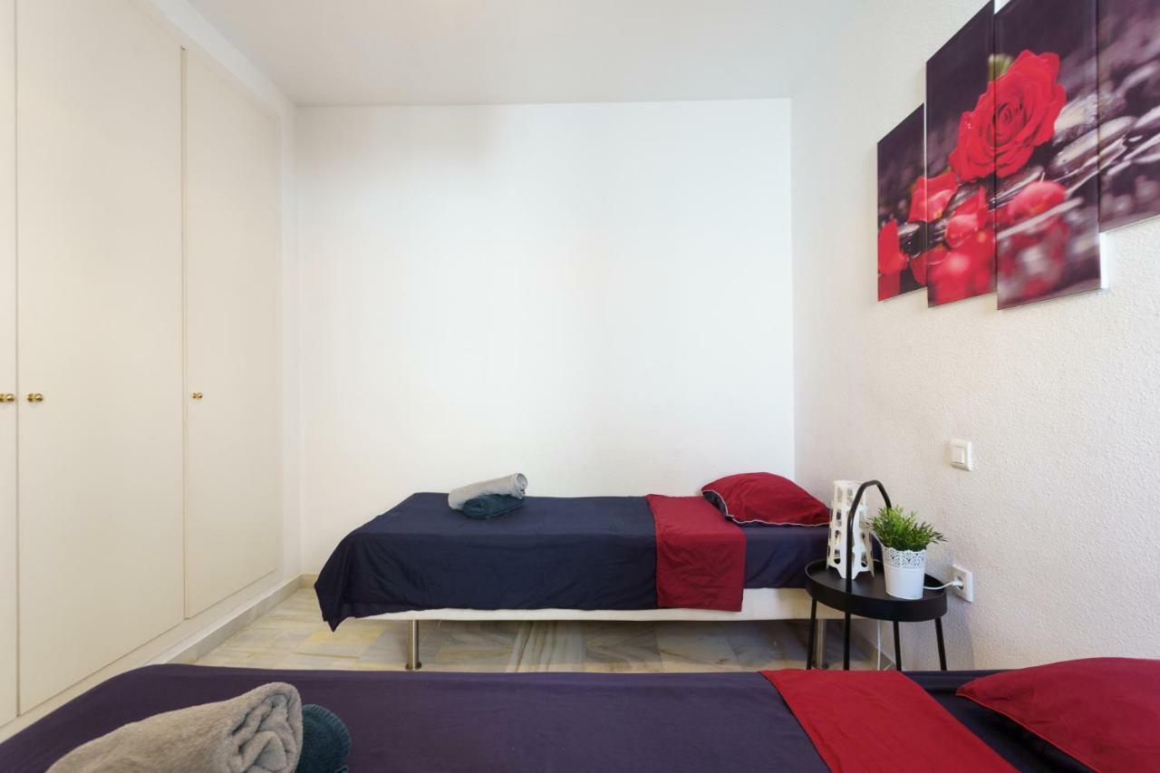 Apartamento Spacious Beachfront Flat With Sea Views And Private Indoor Parking *
