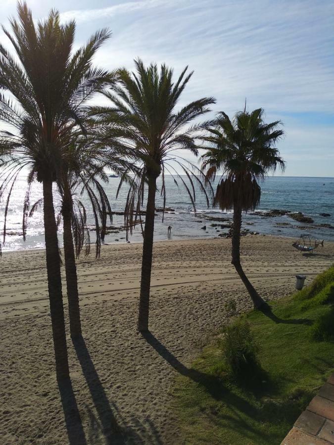 Ana Junto A La Playa Benalmadena