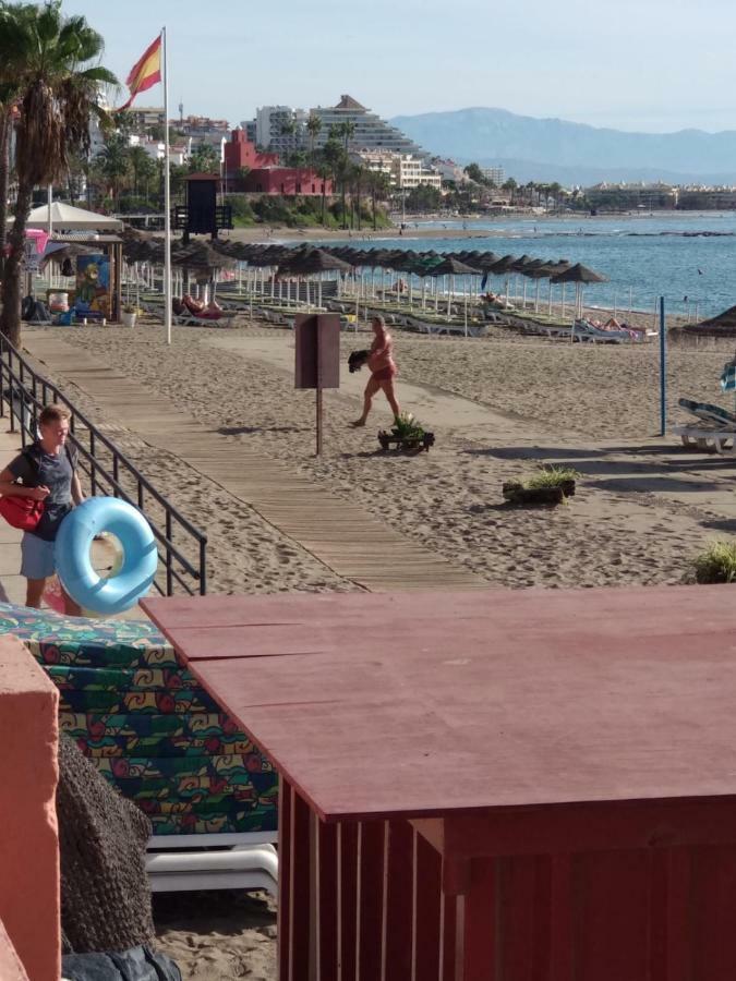 Ana Junto A La Playa Benalmadena