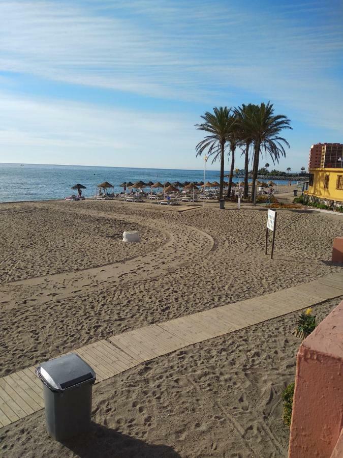 Ana Junto A La Playa Benalmadena