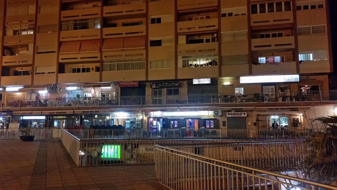 Gamonal Apartment, Calle Sagitario 3 Appartement