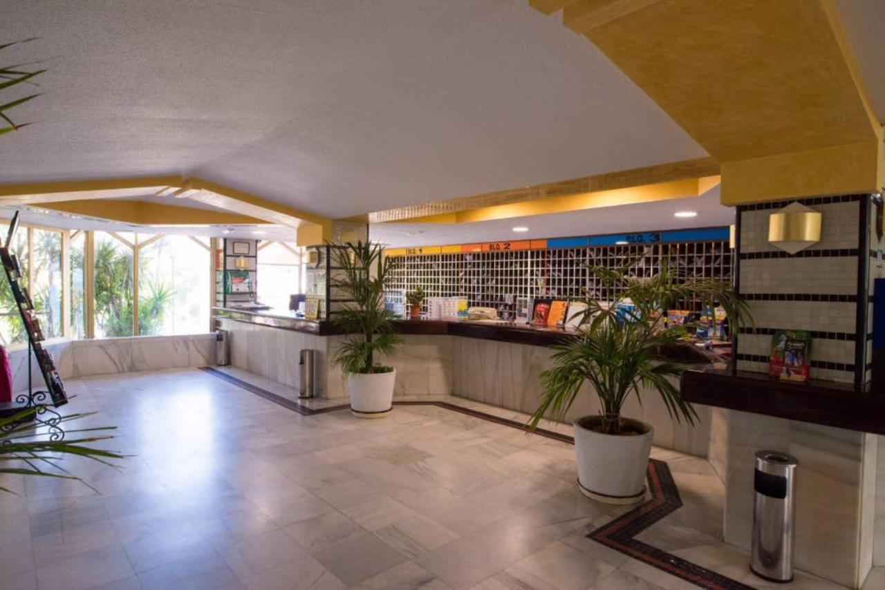 Benal Beach Sea Front Holiday Apartment Benalmádena