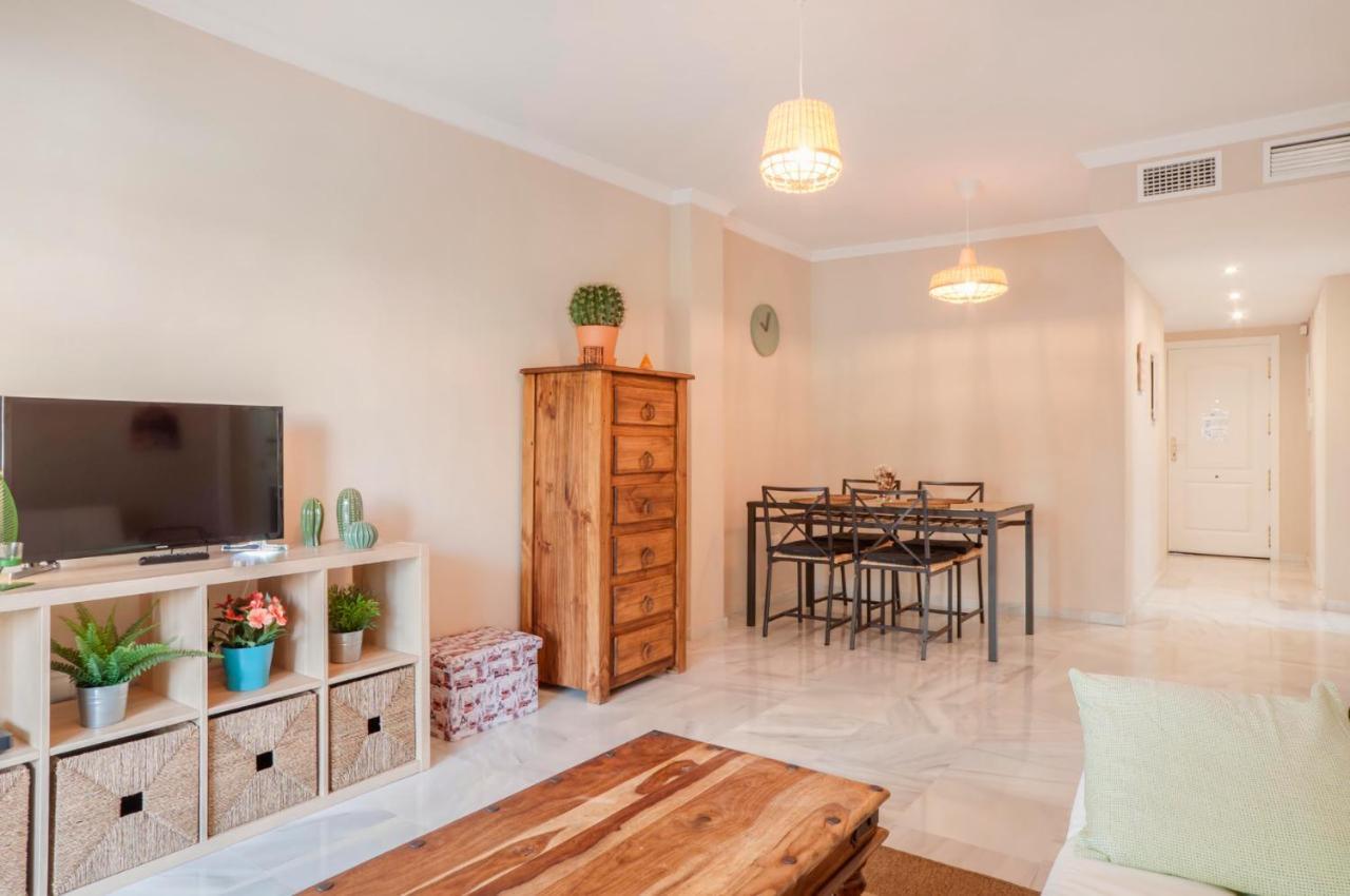 And Golf Apartment