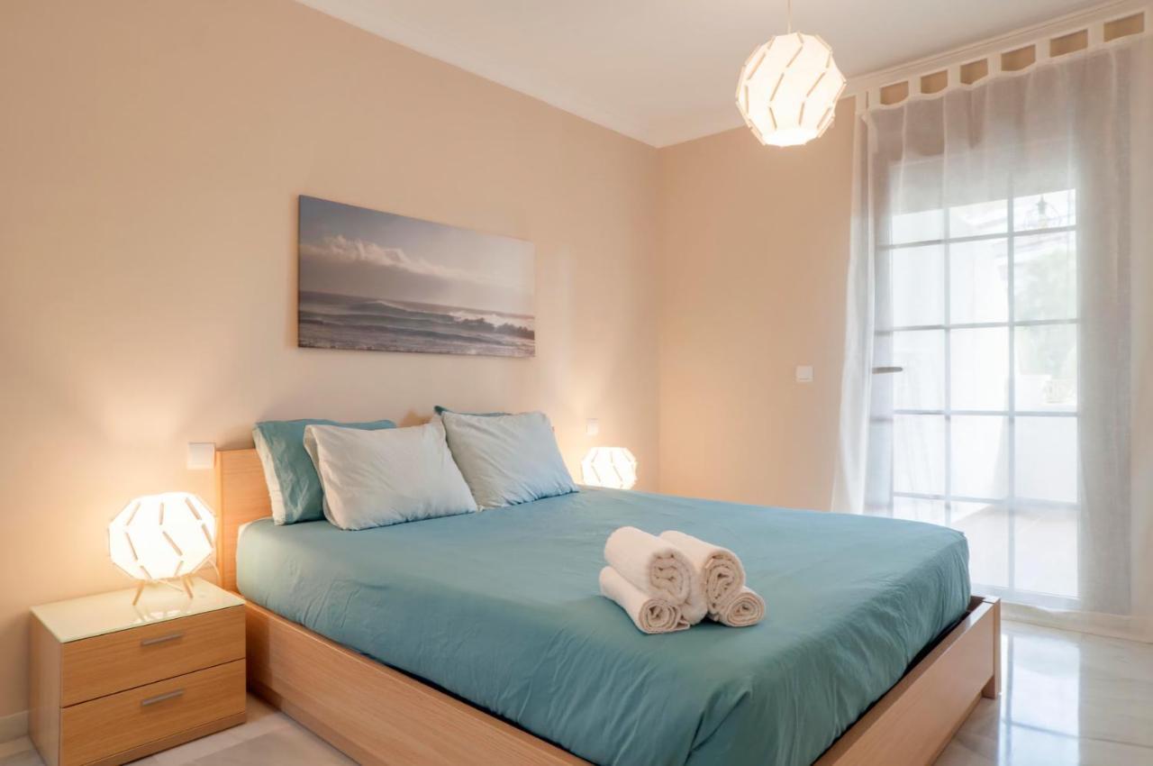 And Golf Apartment *