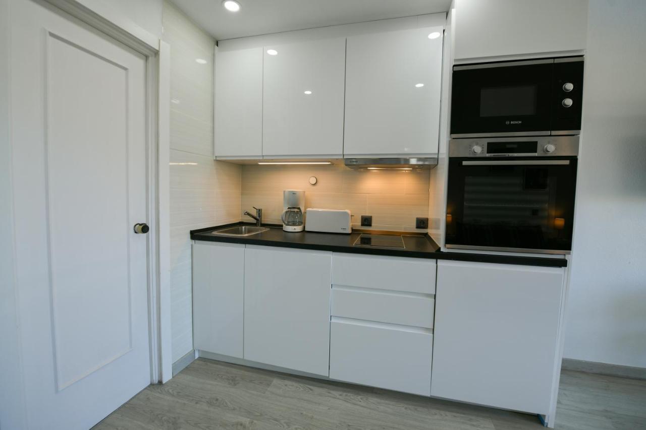 Benal Beach Sea Front Holiday Apartment