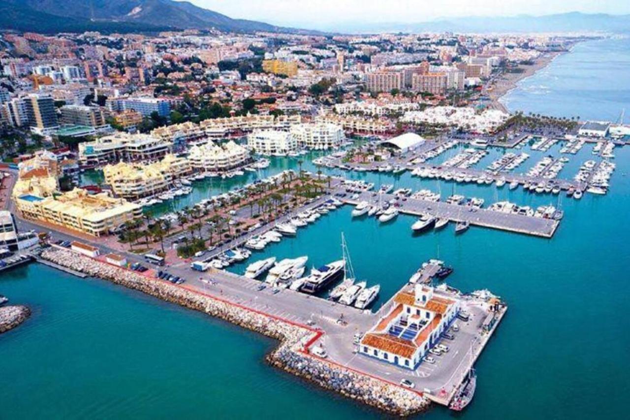 Puerto J2 * Benalmadena