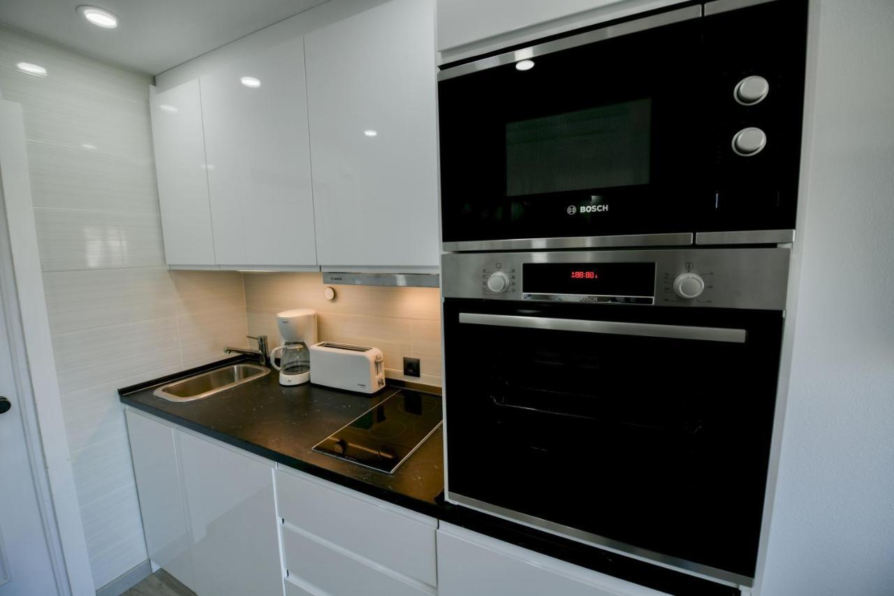 Benal Beach Sea Front Holiday Apartment Benalmadena