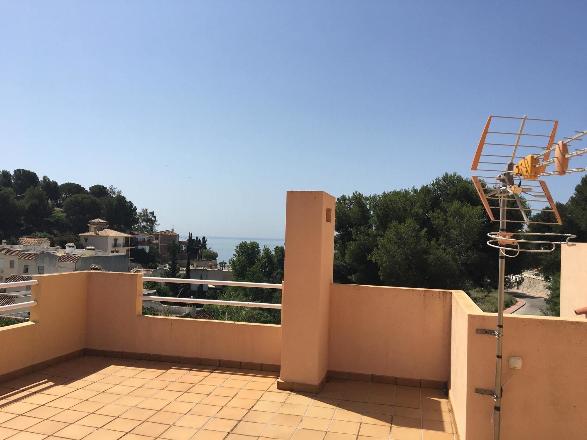 With 4 Bedrooms In Benalmadena, With Wonderful Sea View, Private *