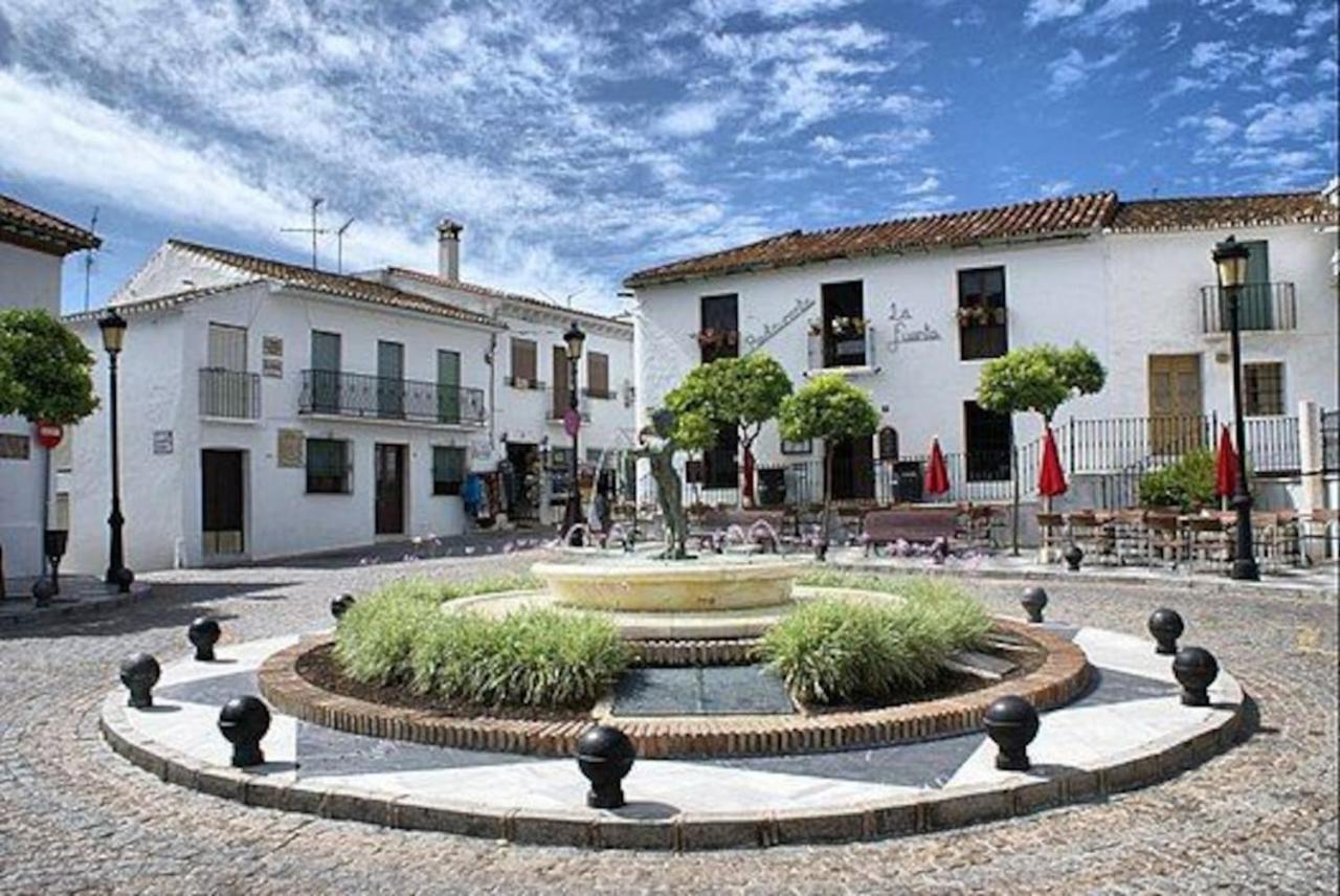 Mimosas, Familias Y Parejas - Con Terraza Y Parking!