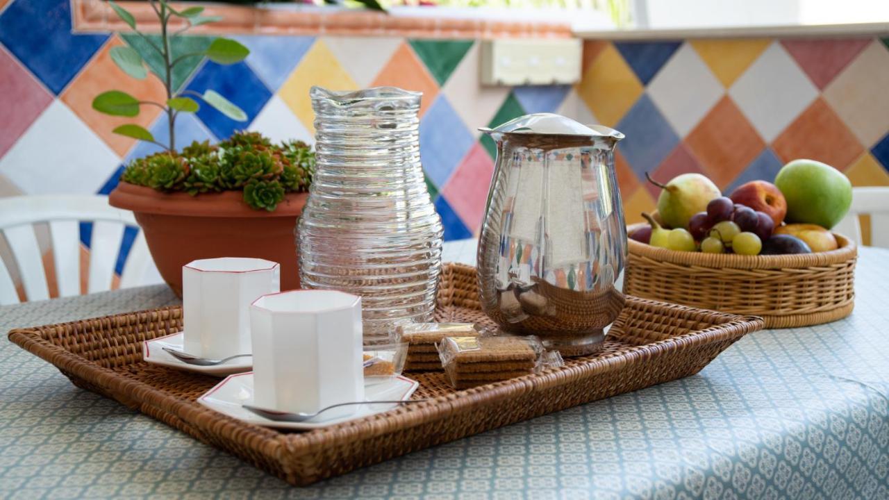Holidays & Homes I Playa, Piscinas ,relax Apartment