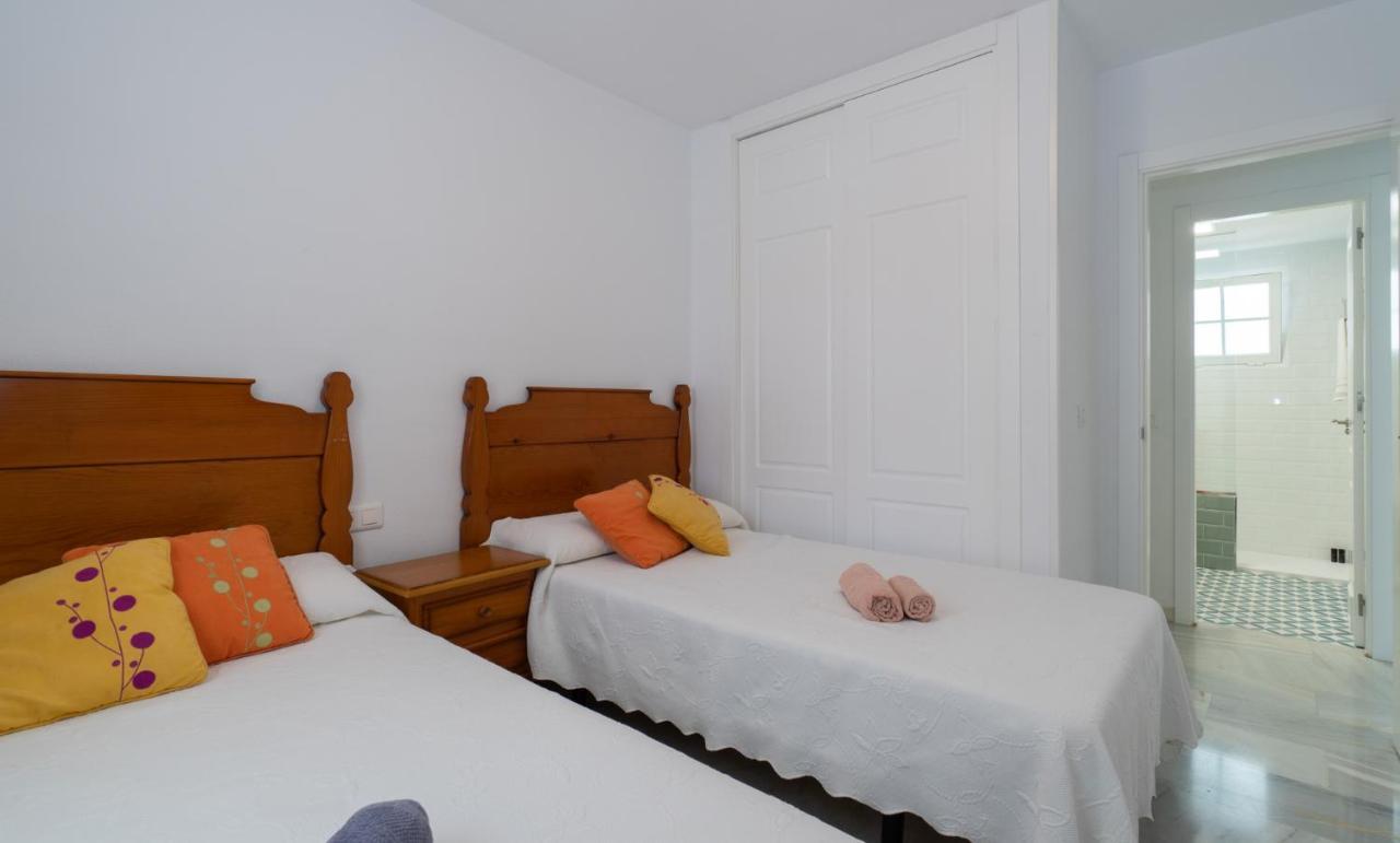Holidays & Homes I Playa, Piscinas ,relax * Benalmadena