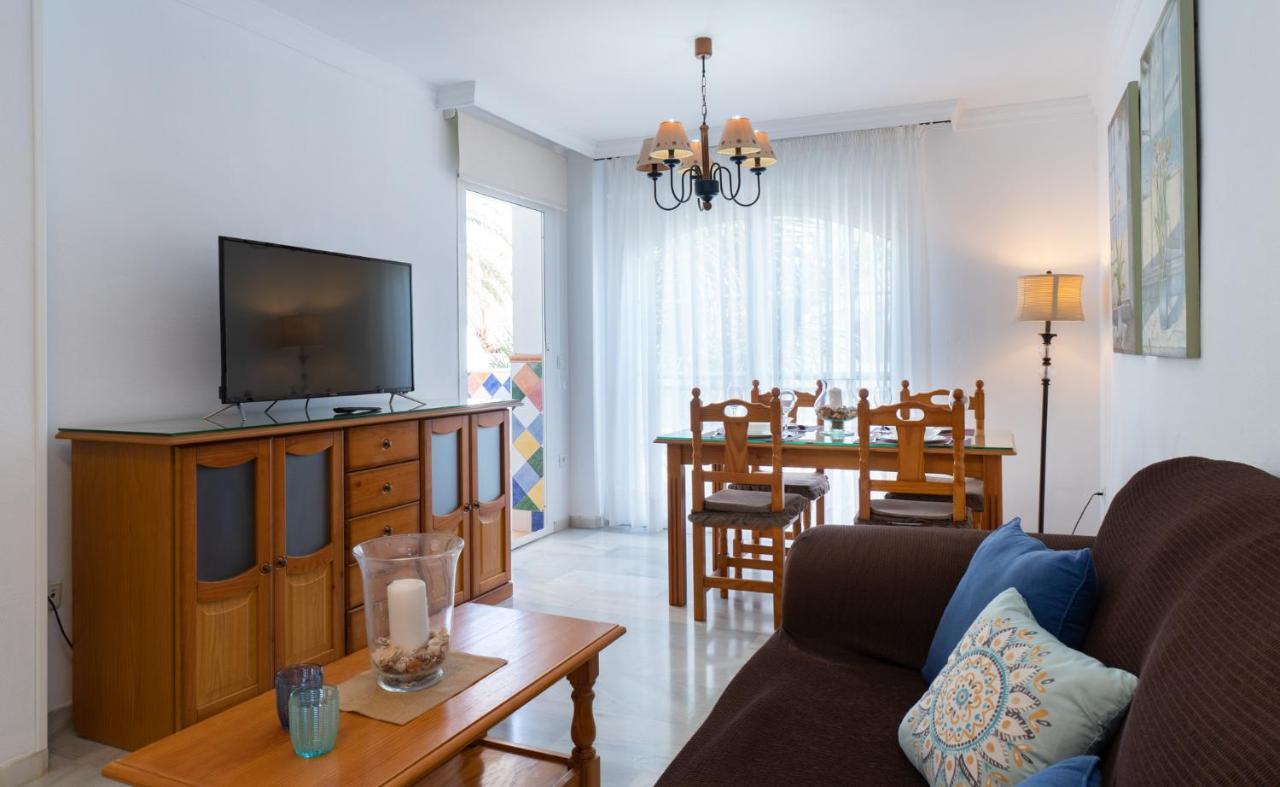 Holidays & Homes I Playa, Piscinas ,relax * Benalmadena
