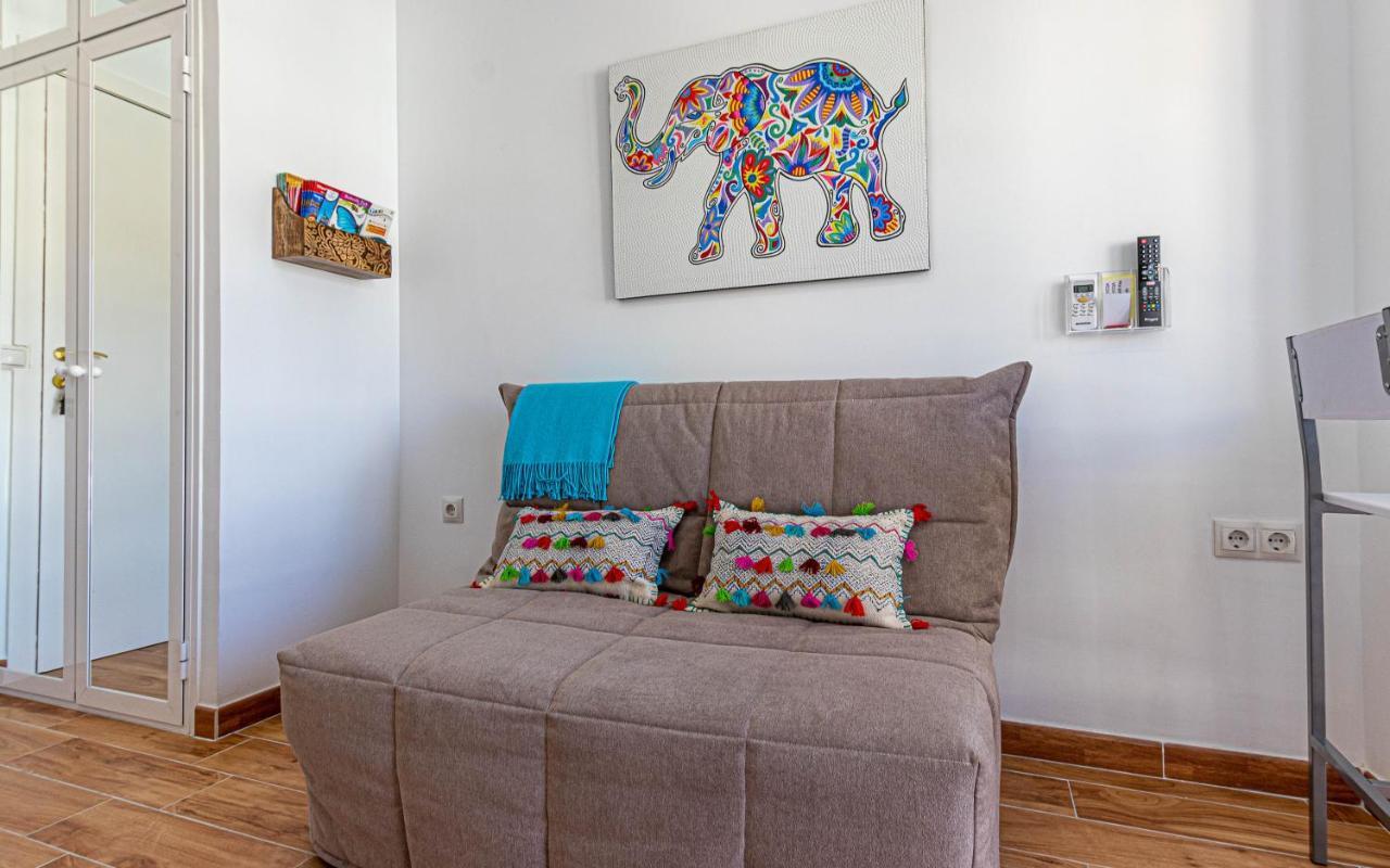 Apartment 797 Rentals- Coqueto Estudio A 3 Min De La Playa Benalmadena