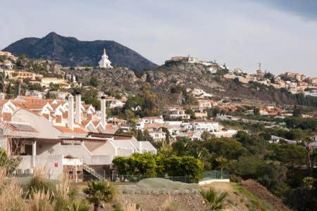 Apartment Luxury Penthouse With Jacuzzi And Seaviews Benalmadena