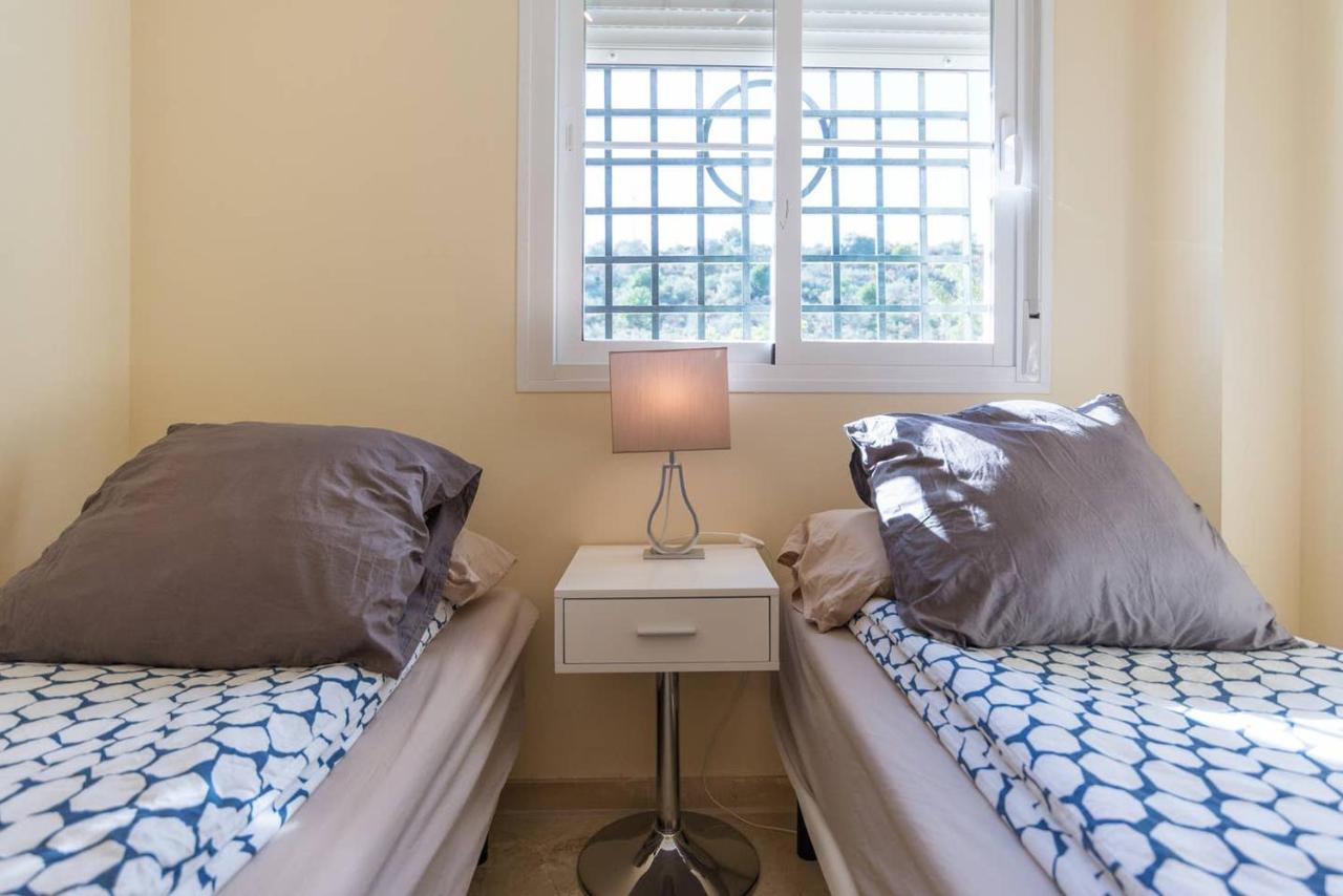 Sunny Golf Apartment