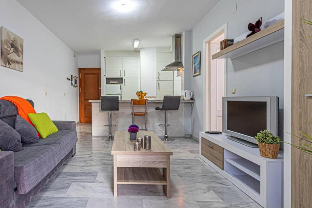 797 Holiday Rentals- Acogedor Apartamento En El Centro De * Benalmádena