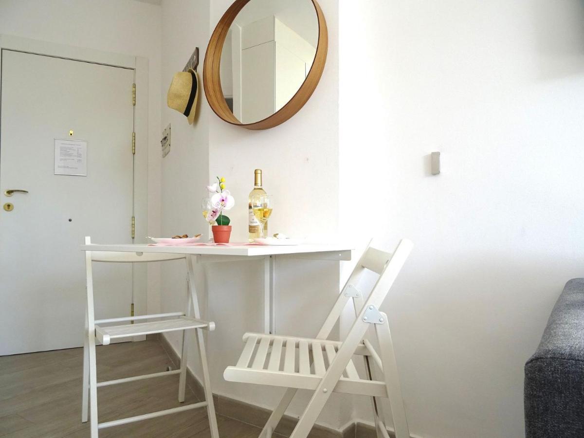 Benalmádena studio home with sea view, very near the beach Benalmádena