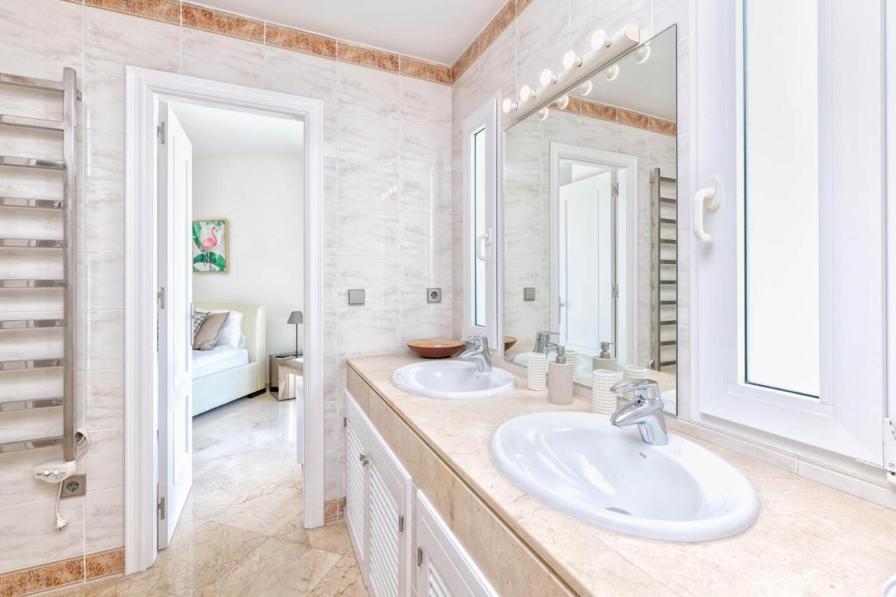 Majestic Katharina In Pueblo Villa
