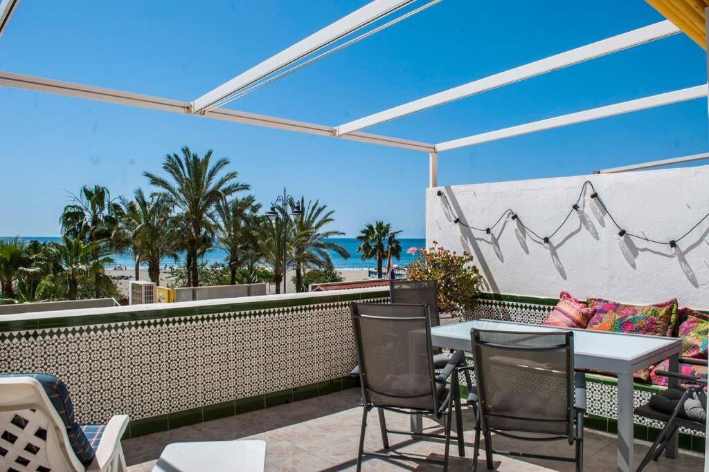 Apartamento Beachfront Location In By Costarentals - Ref 70 *