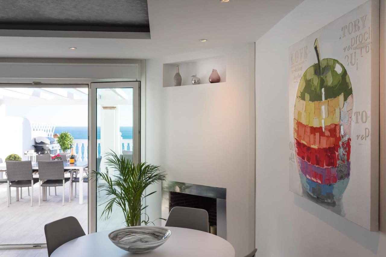 Balcon De Apartment