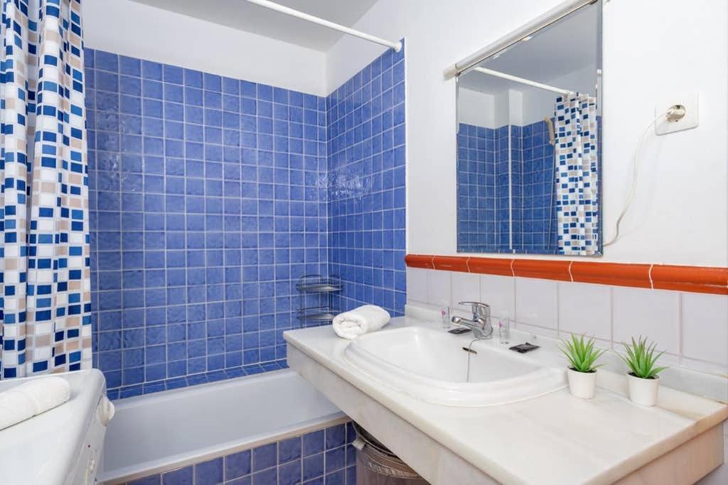Lovely Seaview In El Higueron By Costarentals - Ref 106 Apartamento Benalmádena