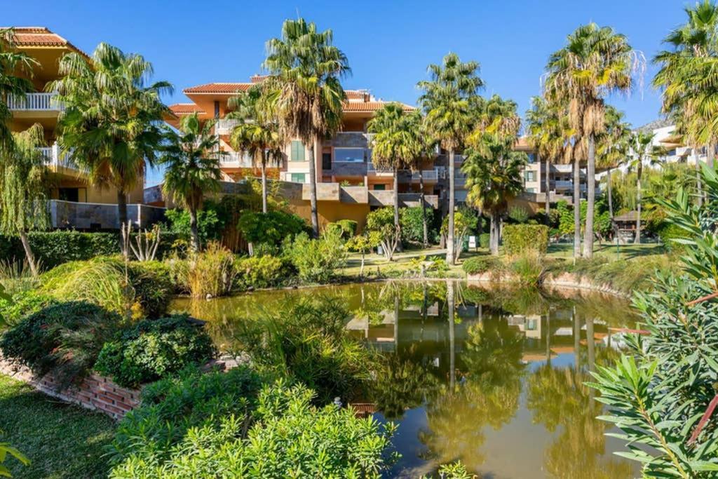 Lovely Seaview In El Higueron By Costarentals - Ref 106 *