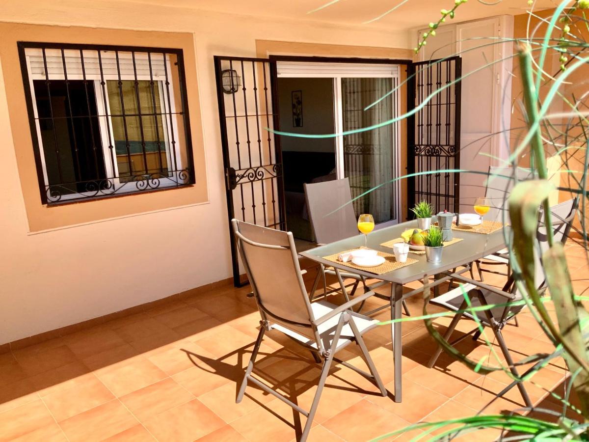 De 2 Dormitorios, Gran Terraza, Vistas Al Mar Cerca Playa Carvajal Benalmadena