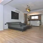 El Parque Suite