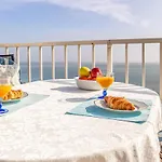 Cozy Apartment In Benalmadena With House Sea View