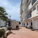Los Patos Benalmadena Beach - Parking Privado
