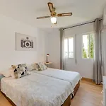 Vb Fantastic 3Bdr Duplex With Large Terrace