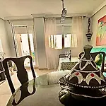 Bajo Las Palmeras