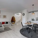 3 Bedroom Semi Detached Villa With Stunning Views!