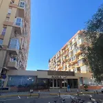 Estudio Aguila Con Vistas Al Mar