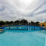 Beautiful Studio In Minerva With Pool Open All Year