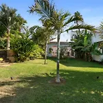 Bed & Breakfast In Villa Eden Palm