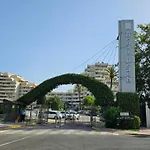 Fantastico Estudio En Benalbeach Con Vistas Al Mar