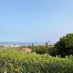 Vistas Mar Y Montana