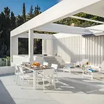 Oasis - Luxury Villa