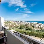 3-Bed Seaview Escape, Pool, Garage, 4 Terraces