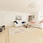 Luxurious Space For Your Vacation