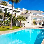 Villa R7- Luxury With Ocean Views