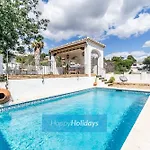 Hh Villa Auryn