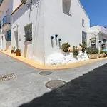 098 Traditional 2 Bed Pueblo Townhouse With Private Terrace