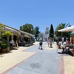 098 Traditional 2 Bed Pueblo Townhouse With Private Terrace