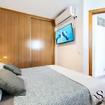Central 2 Bed I Pool I Sea View