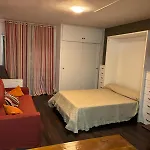 Coqueto estudio con piscina