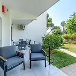 Benalmadena Puerto Marina Vacation Apartment 1 Minute From The Beach