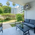 Benalmadena Puerto Marina Vacation Apartment 1 Minute From The Beach