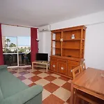 Los Tamarindos
